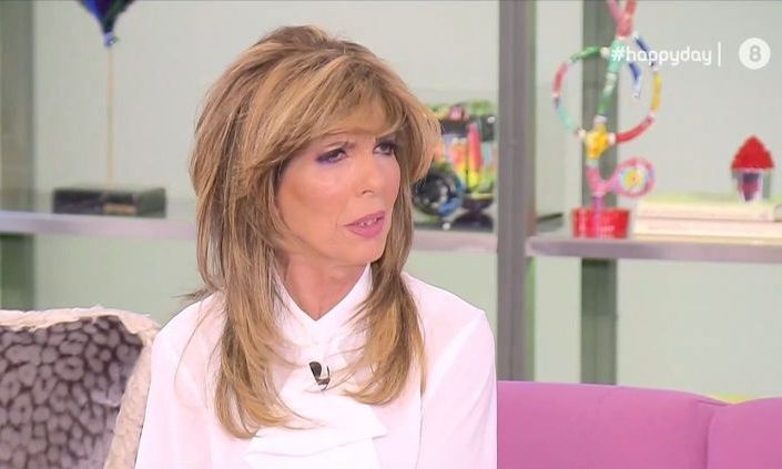 Κατερίνα Στανίση: «Μου έστειλαν δώρο αυτοκίνητο με την κορδέλα»