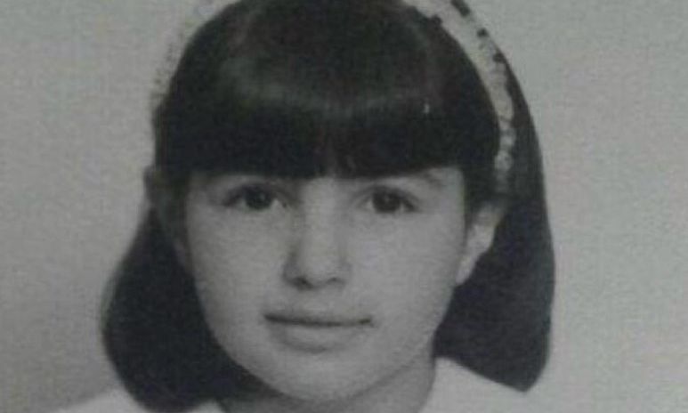 To κοριτσάκι της φωτογραφίας σήμερα είναι μία από τις πιο επιτυχημένες τραγουδίστριες της χώρας μας