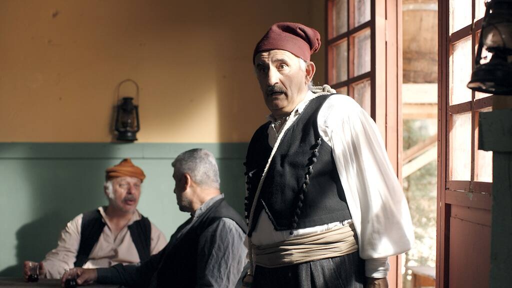 Τη φετινή τηλεοπτική χρονιά είπε «ναι» σε έναν ακόμη ρόλο – πρόκληση, σε έναν ρόλο που βγάζει τα εσώψυχά του και το τηλεοπτικό κοινό τον αποθεώνει