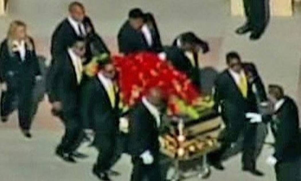 Ξεκίνησε η πομπή