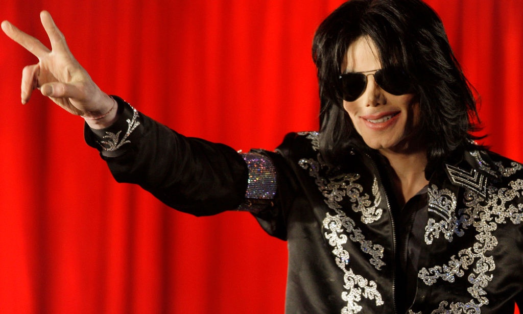 Michael Jackson: Το «Thriller» κάνει comeback - 16 χρόνια μετά τον θάνατό του, ξανά στο Top 10!