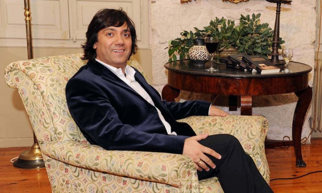 Ο όρος στο συμβόλαιο του Θεοφάνους που μπορεί να τον θέσει εκτός X-Factor