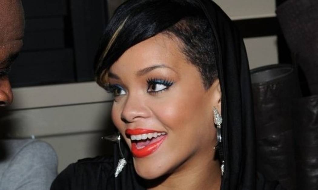 Δεν ασχολείται με τη διατροφή της η Rihanna