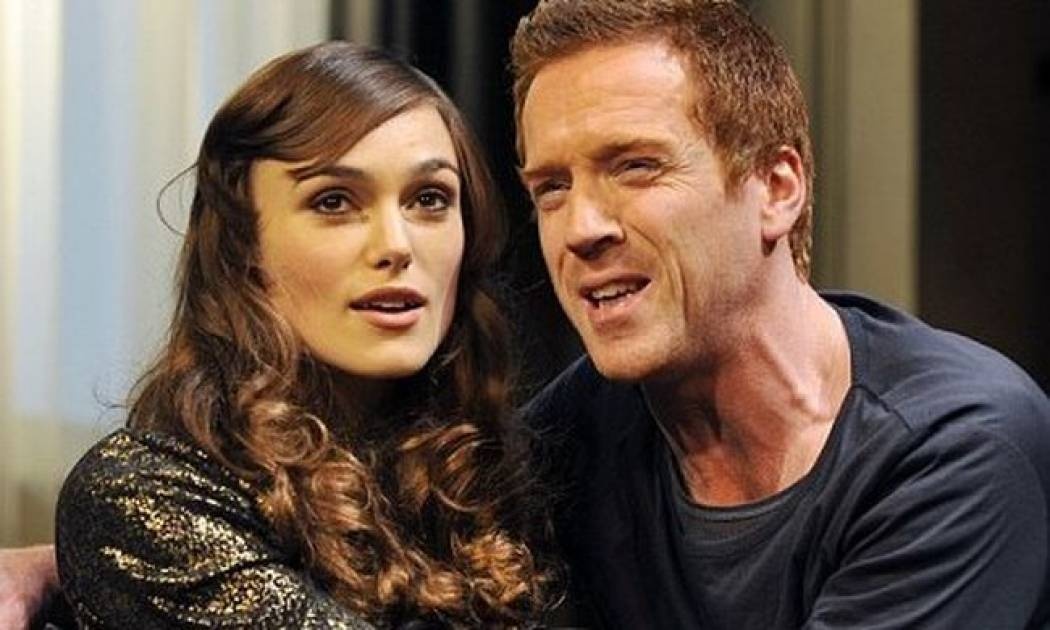 Οι πρώτες φωτογραφίες της Keira Knightley στο θέατρο