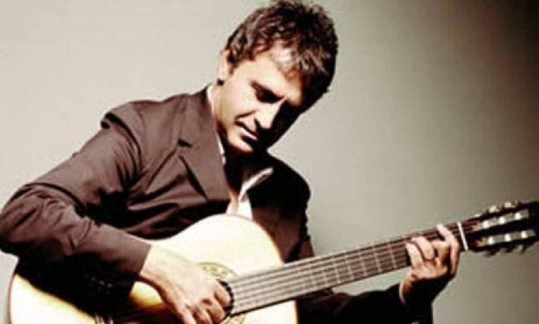 Γιώργος Νταλάρας: Η γυναίκα του, η πολιτική και τα σκυλάδικα