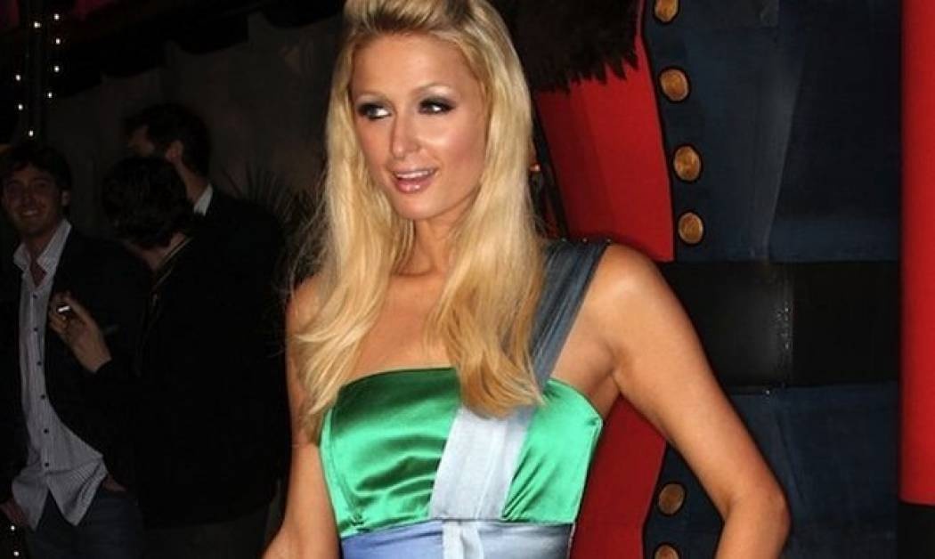 Τη μηνύουν για τα παπούτσια της