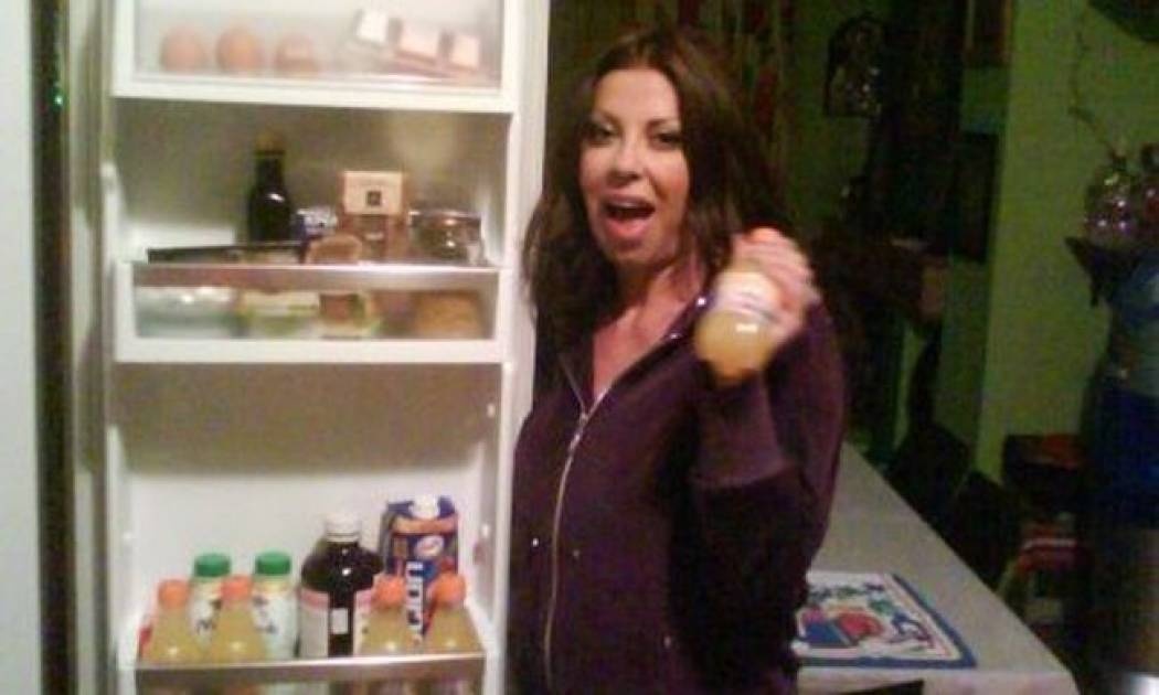 Όταν η Άντζελα Δημητρίου κάνει cocooning