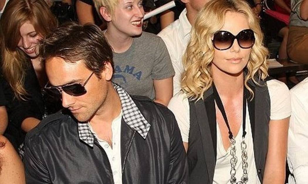 Χώρισε η Charlize Theron;