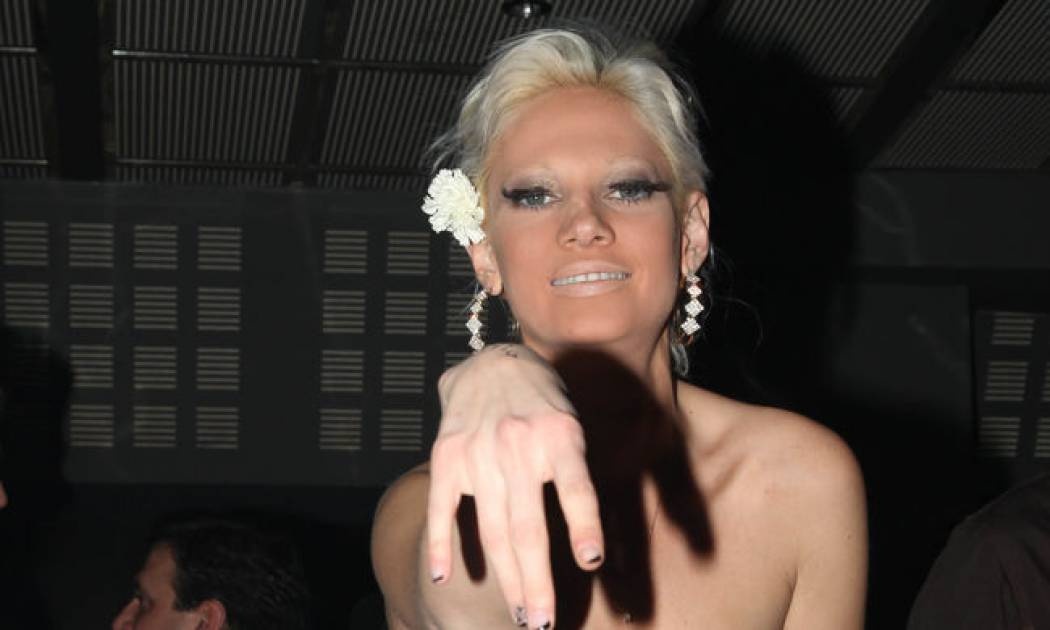 Γιατί κατέρρευσε στη Σύρο η Τζούλια Αλεξανδράτου