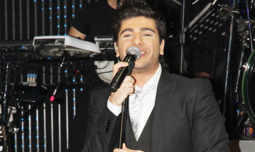 Νύχτες γεμάτες Διονύση Μακρή