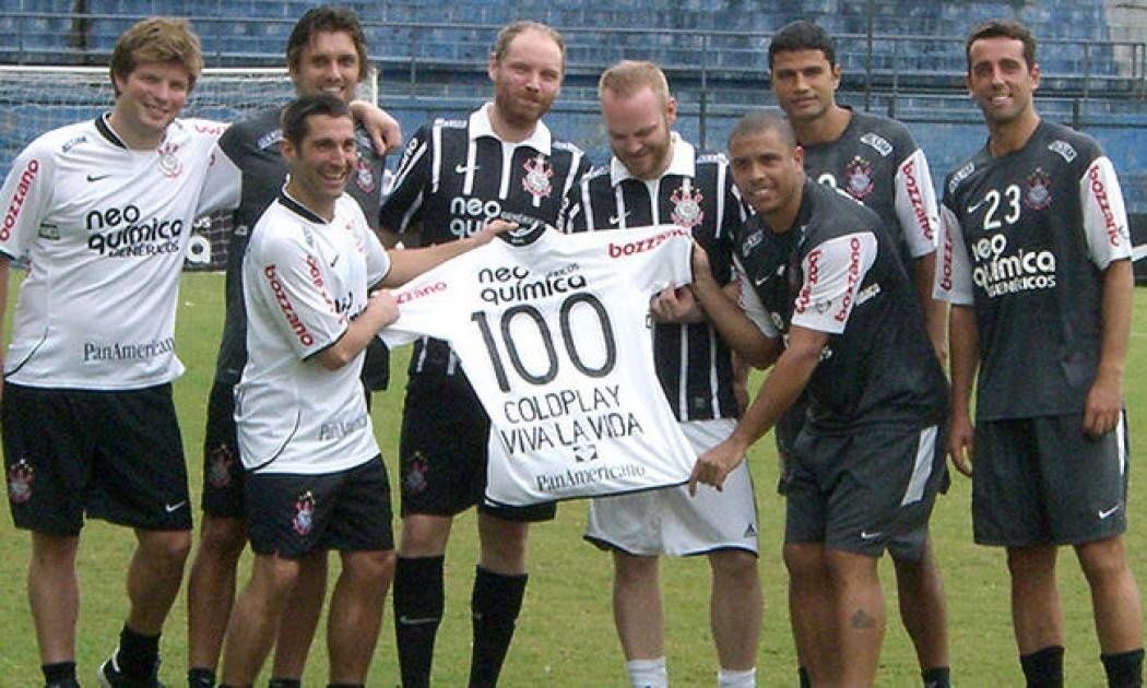 Οι Coldplay συνάντησαν τον Ronaldo στο... γήπεδο