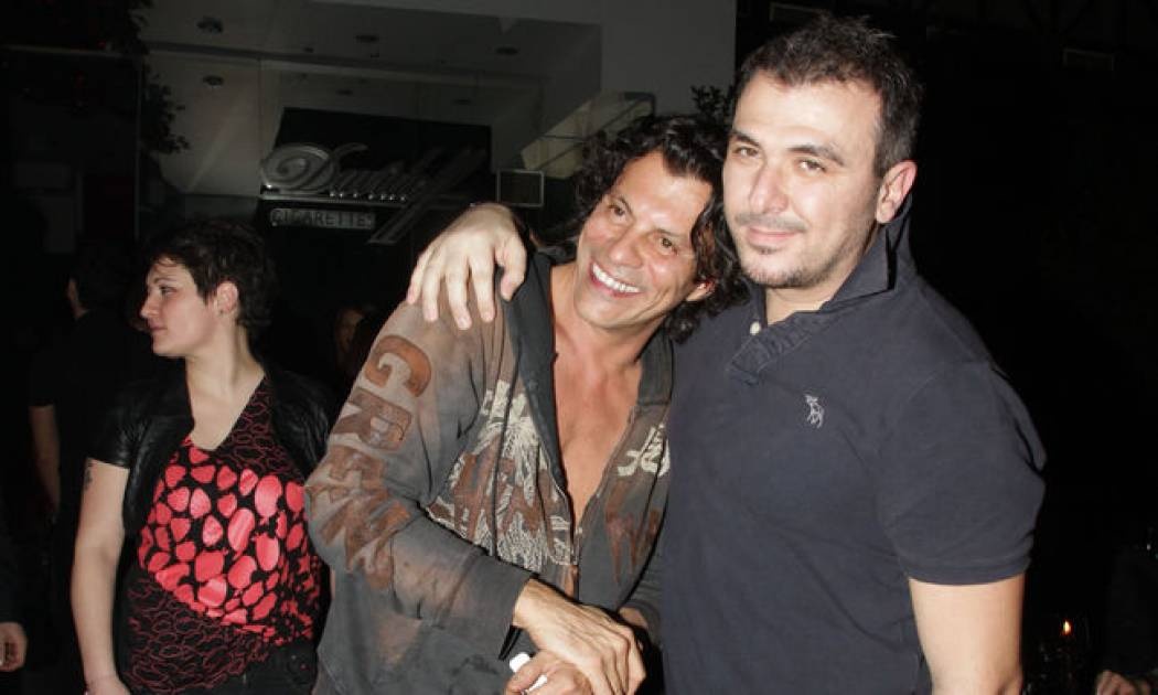 Ένας φίλος ήρθε απόψε απ' τα... παλιά