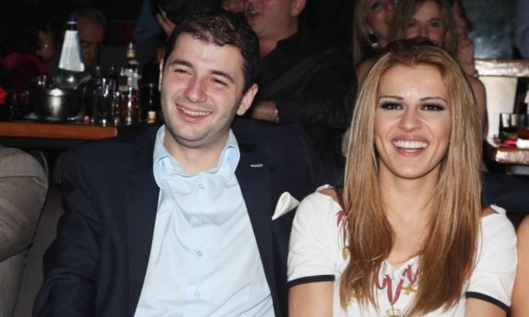 Μελισσανίδης-Κολέτσα: Ερωτικό weekend στον Αργοσαρωνικό