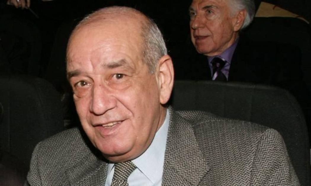 "Δημήτρη, κόψε αμέσως το τραγούδι"