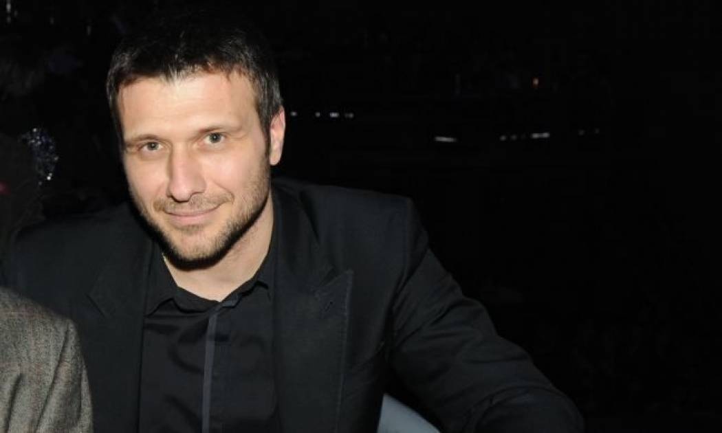 Στην Τήνο ο Γιάννης Πλούταρχος!