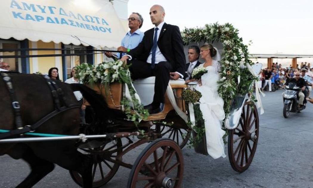 Ένας «Πασάς» πήγε την Τατιάνα στην εκκλησία!