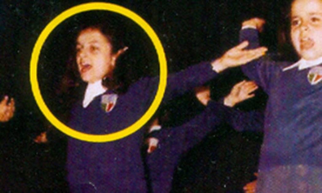 Ποιο είναι το κοριτσάκι της φωτογραφίας;