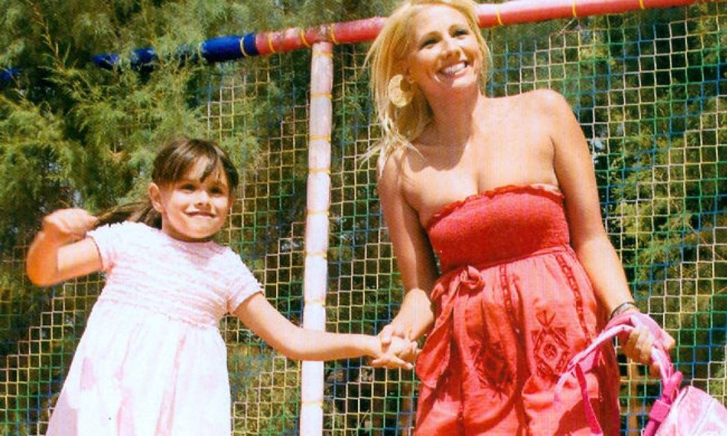 Κατερίνα Παπακωστοπούλου: Έτοιμη για τη νέα σχολική χρονιά της κόρης της