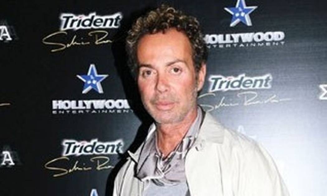 Λάκης Γαβάλας:"Η Ρούλα είναι αδικημένη να παρουσιάζει ένα τέτοιο show"