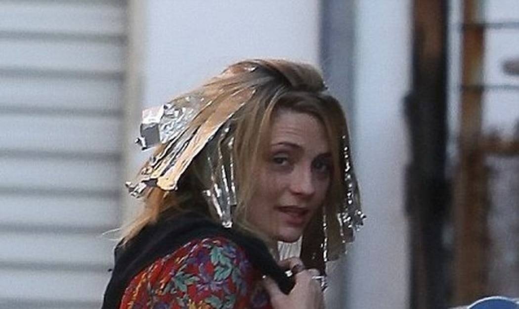 Mischa Barton: Επίσκεψη στο κομμωτήριο