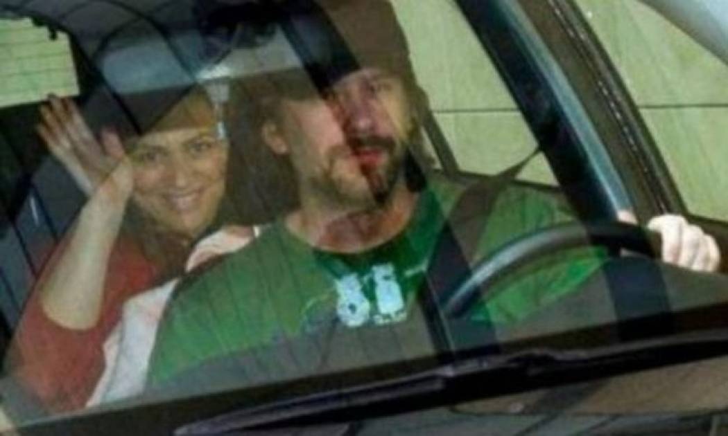 Τουμασάτου-Σταύρου: Με την κορούλα τους στο σπίτι!