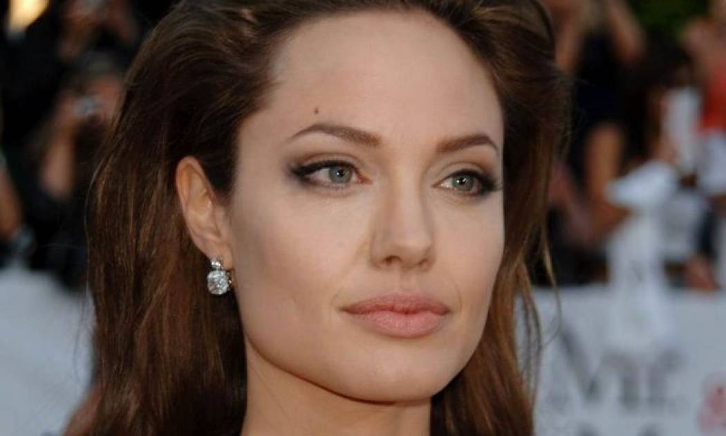 Η Angelina Jolie για τη Λιβύη