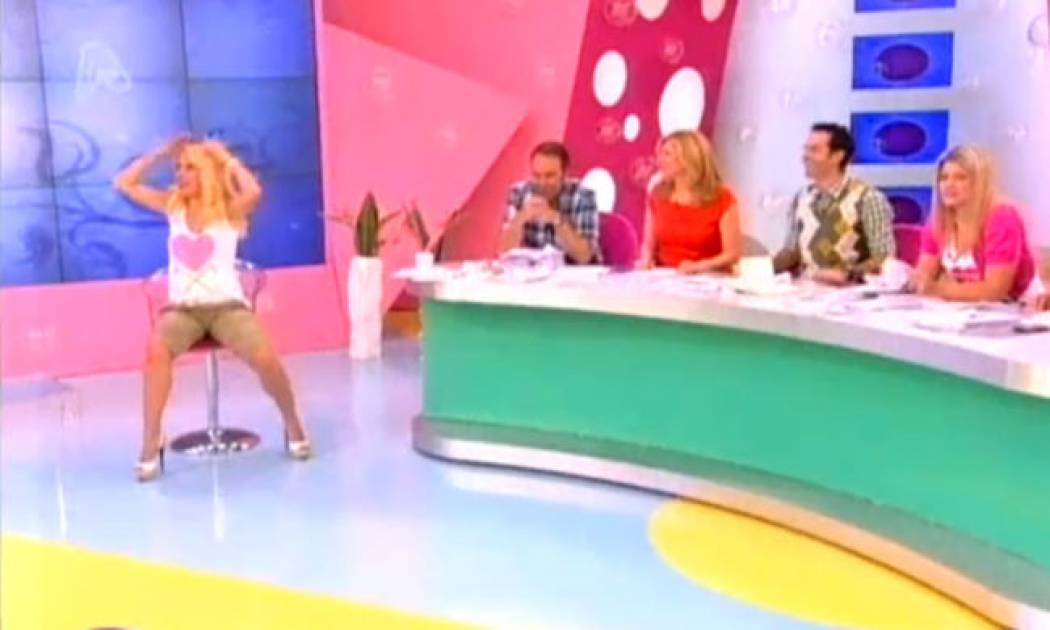 VIDEO: Ελένη Μενεγάκη: Τσακώθηκε στην εκπομπή της για το Λάτσιο