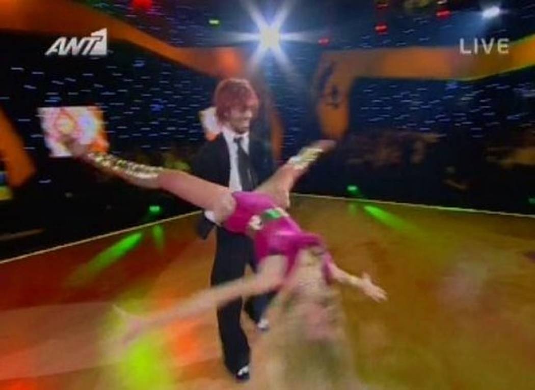 Video: Dancing with the stars ΙΙ: Η Νάντια Μπουλέ το γύρισε στο... νησιώτικο!