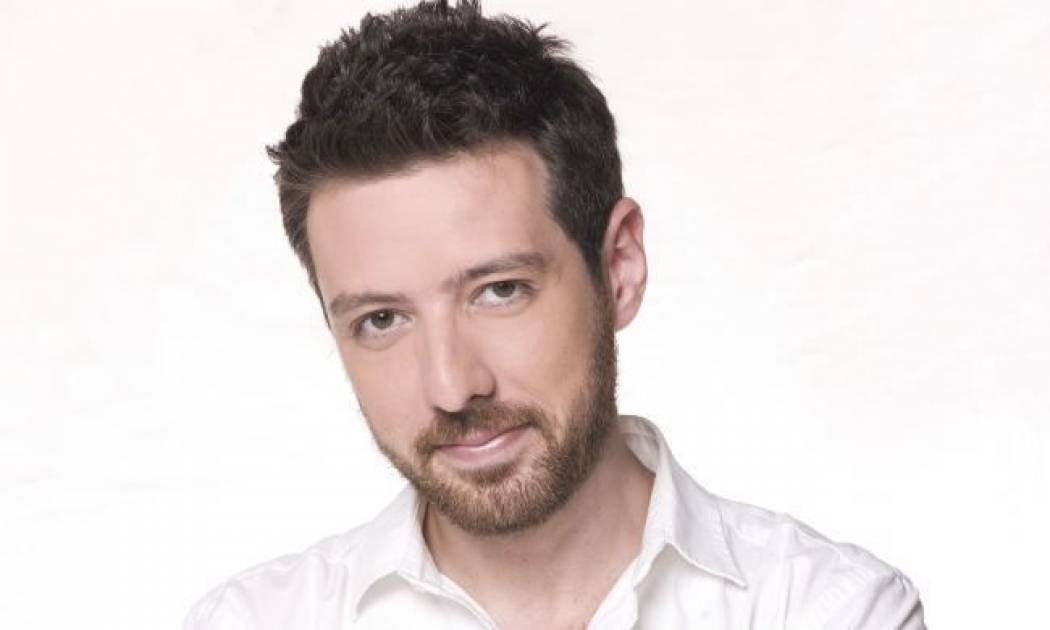 Μάνος Παπαγιάννης: «Μαθαίνω στην κόρη μου βρισιές»