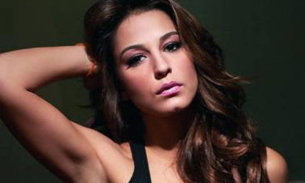 Κατερίνα Παπουτσάκη: Περιοδεία με την Μαρινέλλα το καλοκαίρι