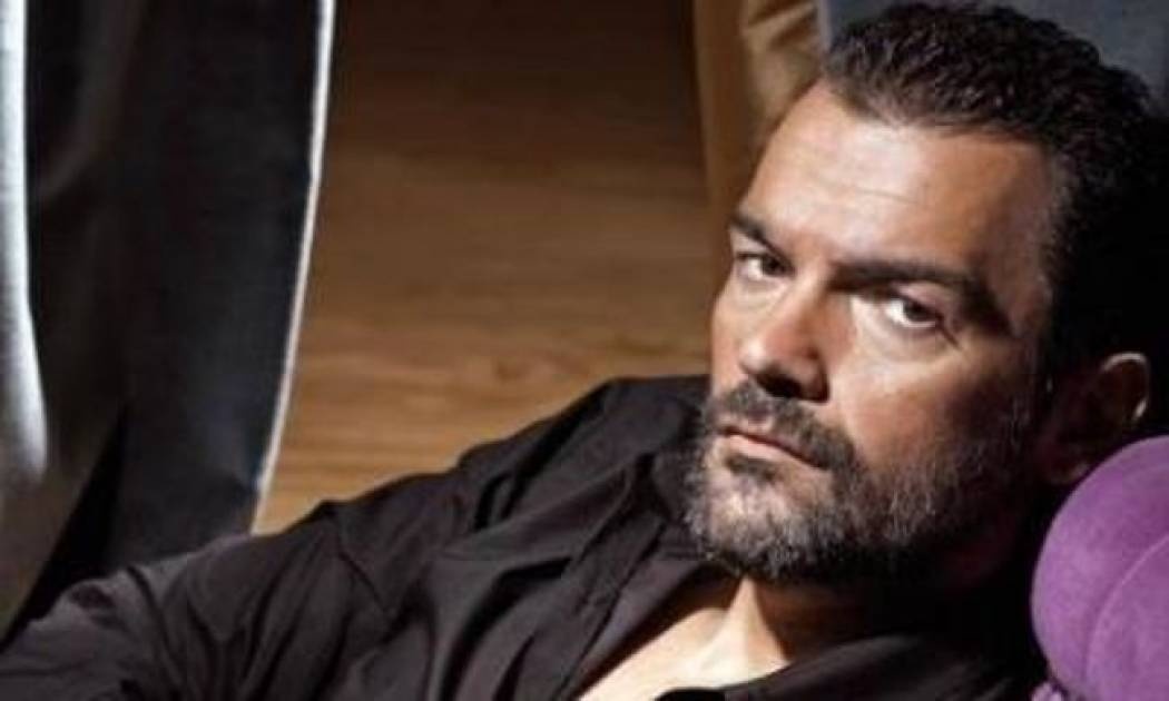 Ο Κουασιμόδος Κωνσταντίνος Καζάκος