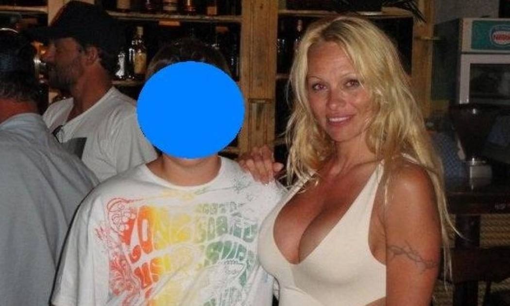 Όλες οι λεπτομέρειες για το ταξίδι της Pamela στους Παξούς