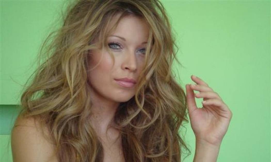 Η Μαριέττα Χρουσαλά μιλά για τον πρώτο χρόνο έγγαμου βίου!