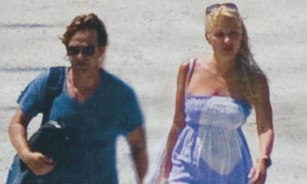 Μενεγάκη-Παντζόπουλος: Στη Λευκάδα με σκάφος