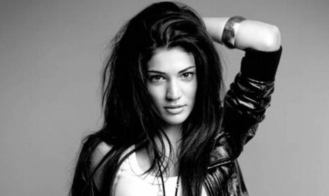 Σήμερα η Ήβη Αδάμου ανακοινώνει τη συμμετοχή της στην Eurovision!