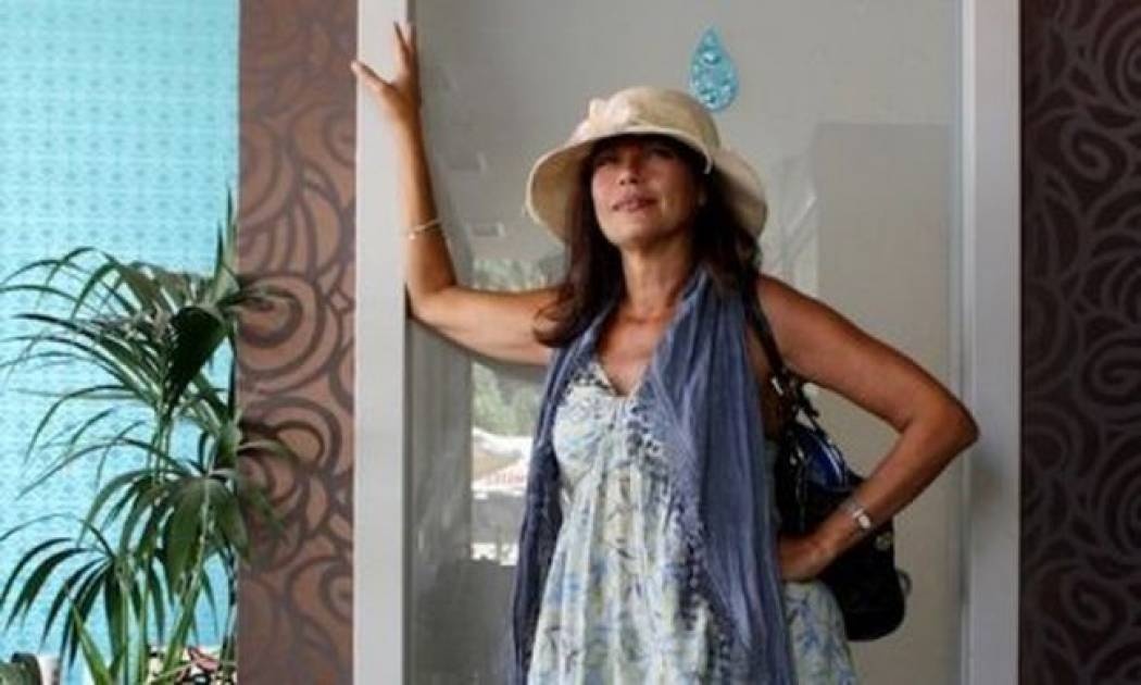 Η αιώνια στυλάτη γραμματέας