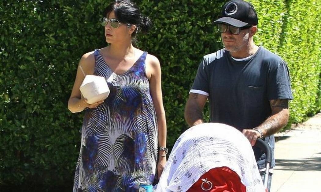 Selma Blair- Stroll: Βόλτα με το γιο τους