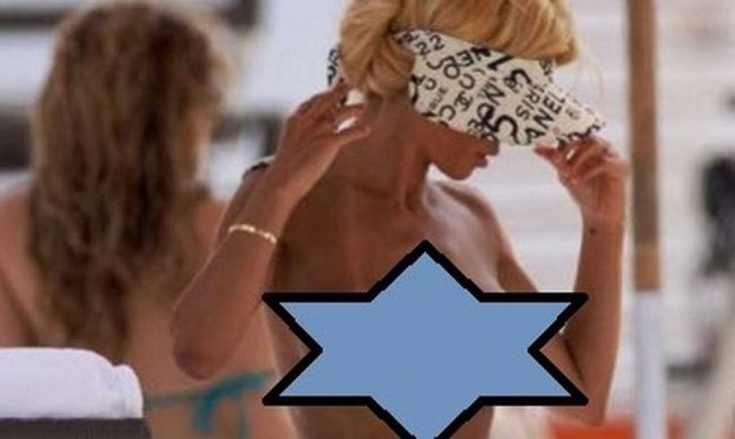 Ένα topless με το κύρος μίας καυτής πρώην playmate