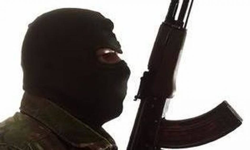 Πήγαν για μπύρα και τους λήστεψαν