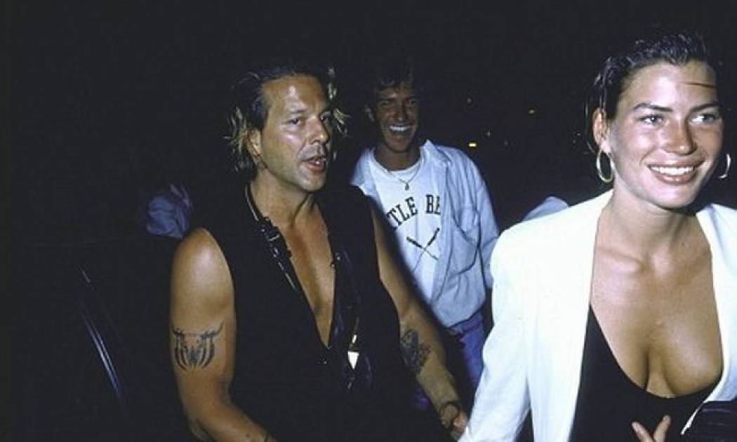 Η Carre Otis αποκαλύπτει την επικίνδυνη και θυελλώδη σχέση της με τον Mickey Rourke