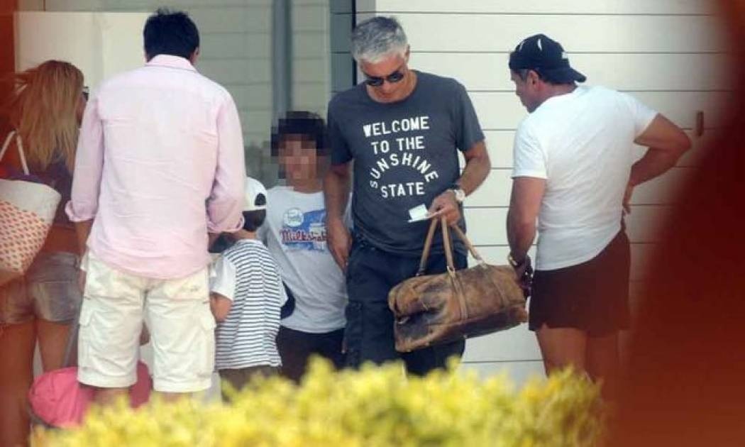 Αντώνης Νικοπολίδης: Βόλτα με τον γιο του