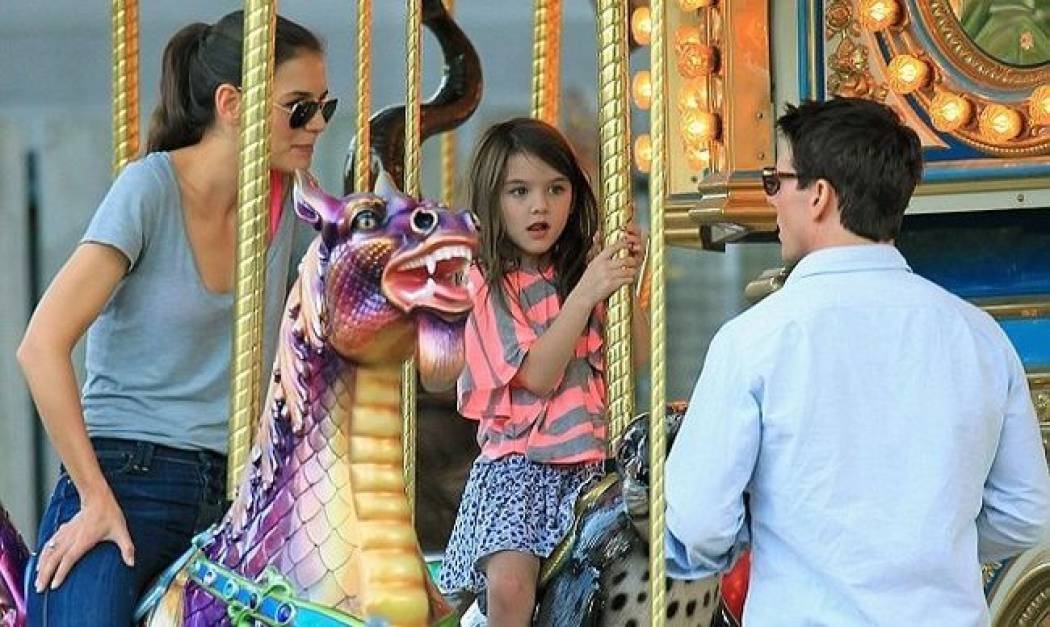 Ο Tom Cruise διασκεδάζει με την κόρη του