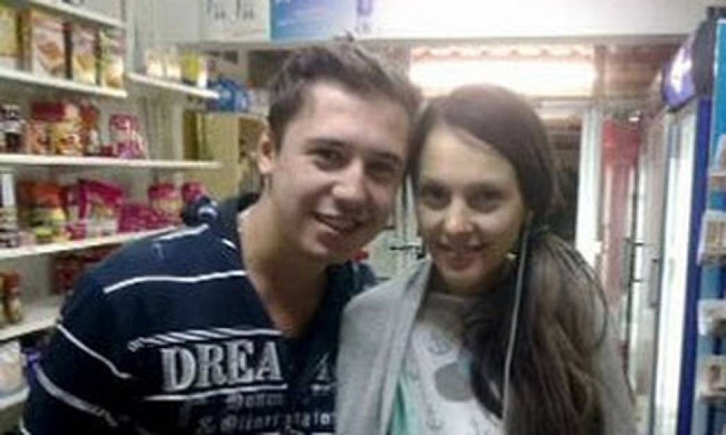 Δείτε την Τάμτα με πυτζάμες και άβαφη στο… περίπτερο!