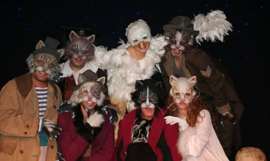 Όταν ένα παιδικό παραμύθι παίρνει σάρκα και.. γατιά!