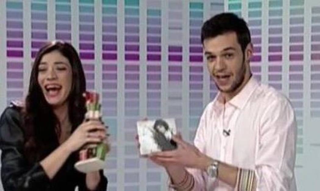 Η Ήβη Αδάμου δοκιμάζει τις δυνάμεις της στην ιστορία της Eurovision (video)