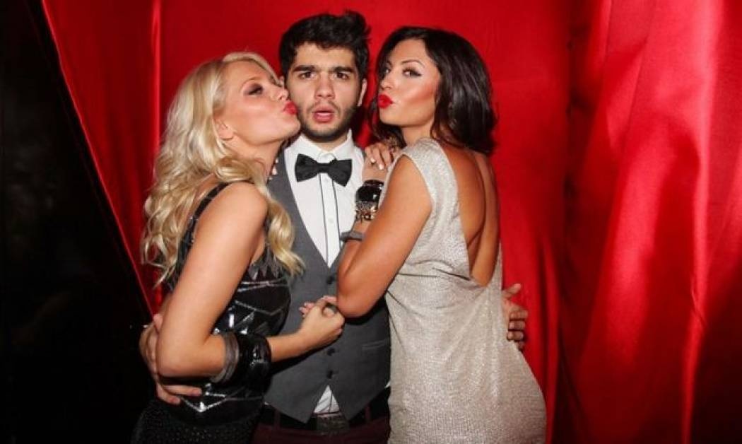 Σέξυ γυναίκες στο… cabaret