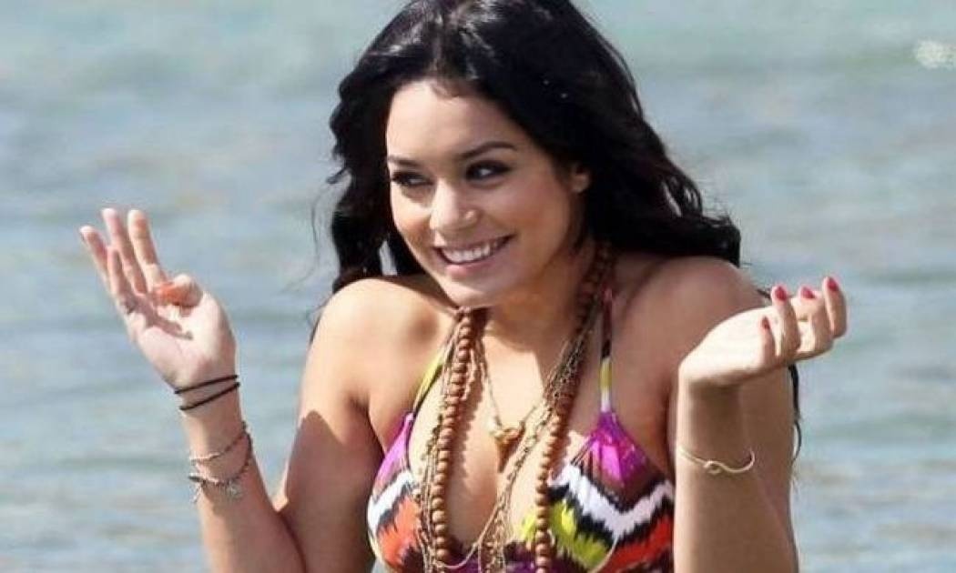 Η Vanessa Hudgens με μπικίνι