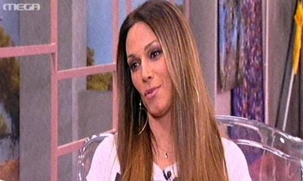 Έλλη Κοκκίνου: «Του γιου μου του τη “σπάει” που είμαι αναγνωρίσιμη»