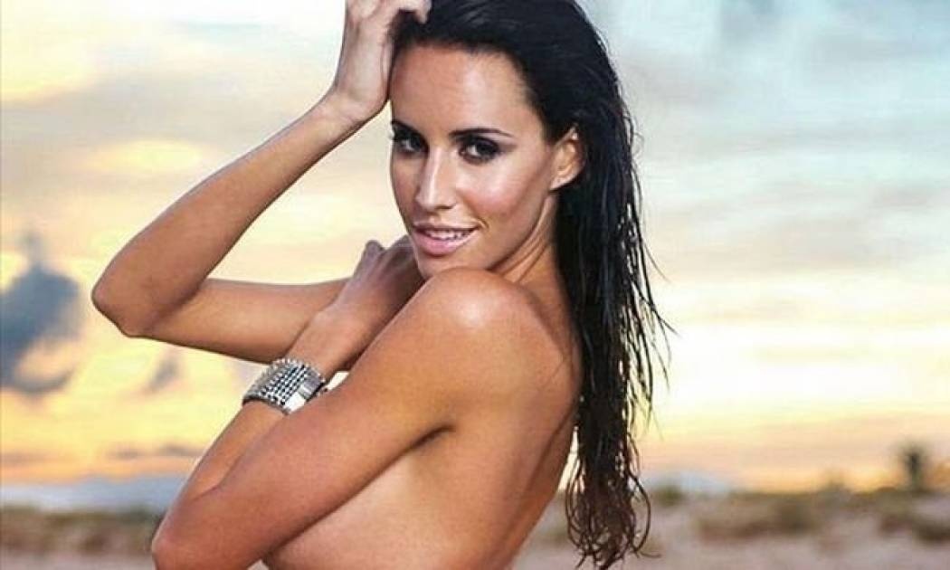 Η Lauren Vickers είναι γυμνή!