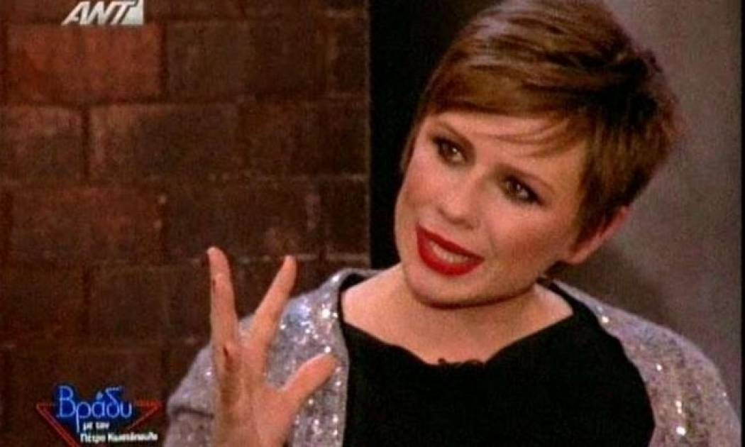 Κατερίνα Καραβάτου: Η ζωή της με τον Κρατερό, το… bonding με την κόρη και τα μαθήματα χορού